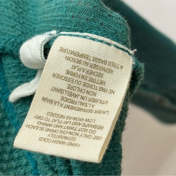 Free People • Studded Button Cuff Thermal Long Sleeve Top Green M - Picture 11 of 11